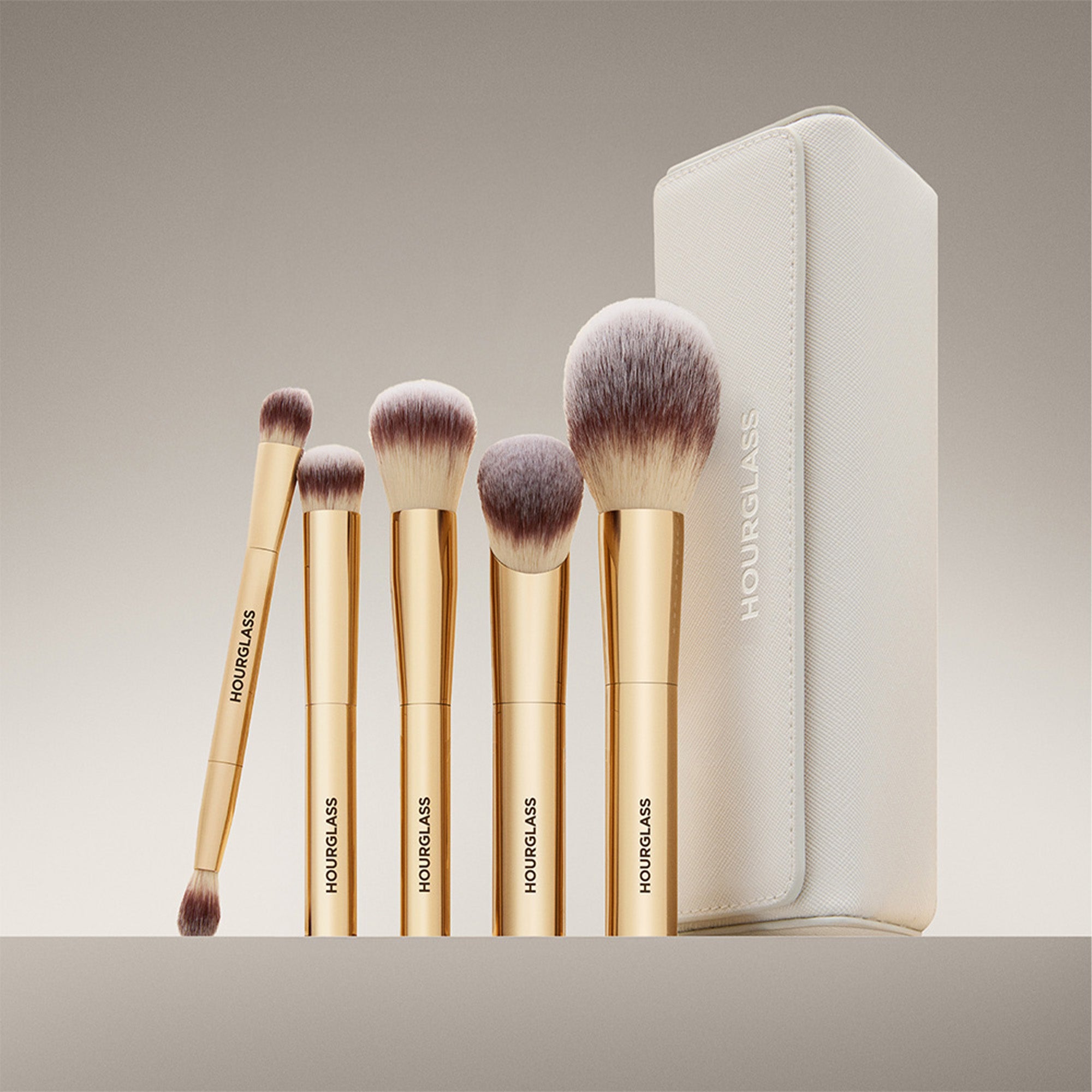 Face and Eye Travel Brush Set - Image 3